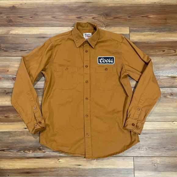 Coors Banquet Beer Shirt Long Sleeve Brown Button Up Collared Men’s Size Small - Picture 4 of 9